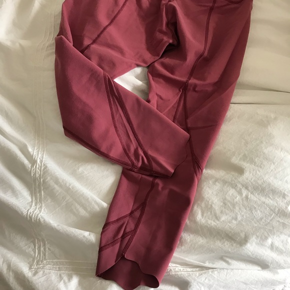 Lululemon dusty rose mauve wunder under scallop leggings - Picture 5 of 6